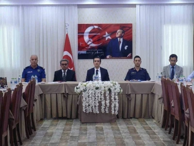 Okul ve &ccedil;evrelerinde g&uuml;venlik tedbirleri değerlendirildi