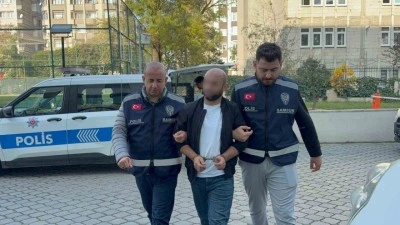 "Bu bankta ben oturacağım" diye polis okulu &ouml;ğrencilerini darp eden zabıta tutuklandı