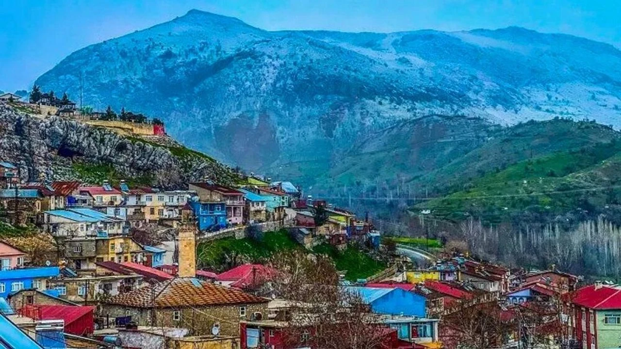 Burada Evi, Arsası Olan Yaşadı: Diyarbakır'ın En G&uuml;zel K&ouml;y&uuml; Belli Oldu