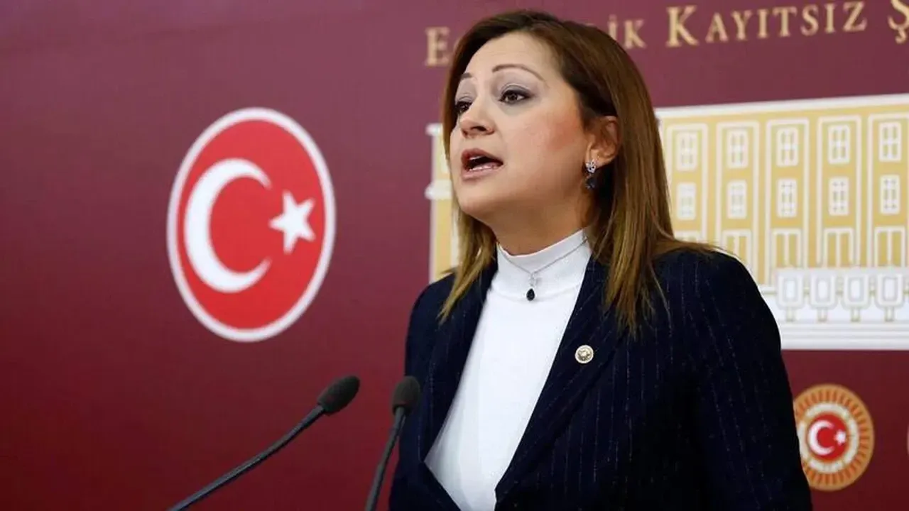 Burcu Köksal 'Doğruya doğru, yanlışa yanlış' diyerek kararını duyurdu: AK Parti'ye geçecek mi?