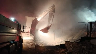 Burdur Bucak’ta Evde Çıkan Yangın Kontrol Altına Alındı