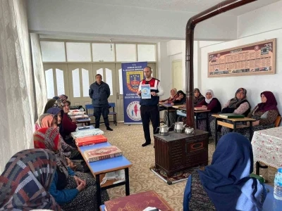 Jandarma tarafından bilgilendirme ve farkındalık eğitimi