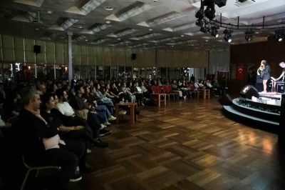 Bursa&rsquo;da Duygu Soylu ile &lsquo;Caz Pazarı&rsquo;
