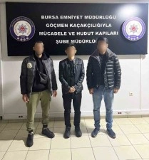 Bursa&rsquo;da g&ouml;&ccedil;men ka&ccedil;ak&ccedil;ılığına y&ouml;nelik operasyon: 27 yabancı uyruklu şahıs yakalandı