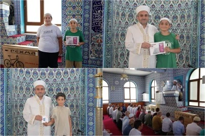 Bursa'da Yaz Kur’an Kursunda Namaza Gelen Çocuklara Ödül