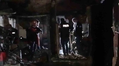 Bursa&rsquo;daki ev yangınında kaybolan yaşlı adamın cansız bedeni bulundu