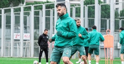 Bursaspor&rsquo;da hazırlıklar s&uuml;r&uuml;yor