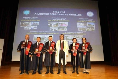 BU&Uuml;&rsquo;de 2024 Yılı Akademik Performans &Ouml;d&uuml;lleri sahiplerini buldu