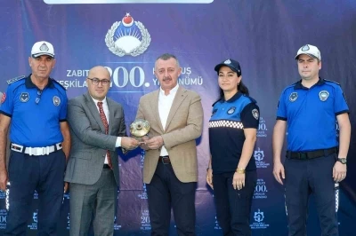 B&uuml;y&uuml;kakın&rsquo;dan Zabıta Teşkilatı&rsquo;na 200. yıl mesajı: "Patron da efendi de millettir"