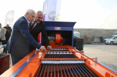 Büyükşehir’den kırsala ekipman desteği