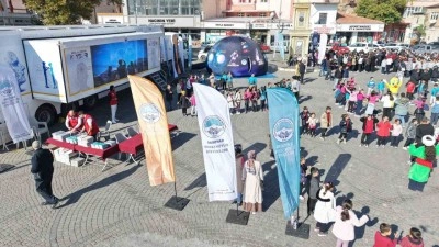 B&uuml;y&uuml;kşehir&rsquo;in Bilim ve Teknoloji Hizmeti Mobil Dijital Gen&ccedil;lik Merkezinin ilk durağı İncesu oldu