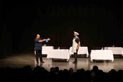  Şehir Tiyatrolarında Lokanta adlı oyun büyük ilgi topladı