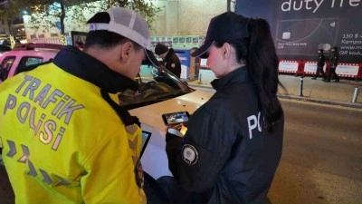 Caddebostan&rsquo;da taşkınlığa ge&ccedil;it yok: 98 bin 595 TL ceza kesildi