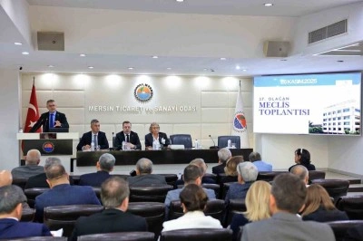 &Ccedil;akır: "Mersin ekonomik gelişmişlikte b&uuml;y&uuml;k sı&ccedil;rama yaptı"