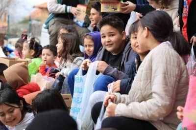 Çameli’nde çocuklar asırlık bayram geleneklerini yaşatıyor