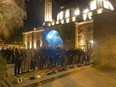 Çankırı’da 467 yıllık Sultan Süleyman Camii Kadir Gecesi’nde doldu taştı