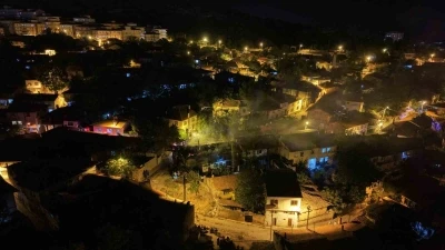&Ccedil;ankırı&rsquo;da alevlere teslim olan ev k&uuml;le d&ouml;nd&uuml;