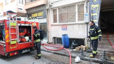 Çatı yangını itfaiyeyi seferber etti