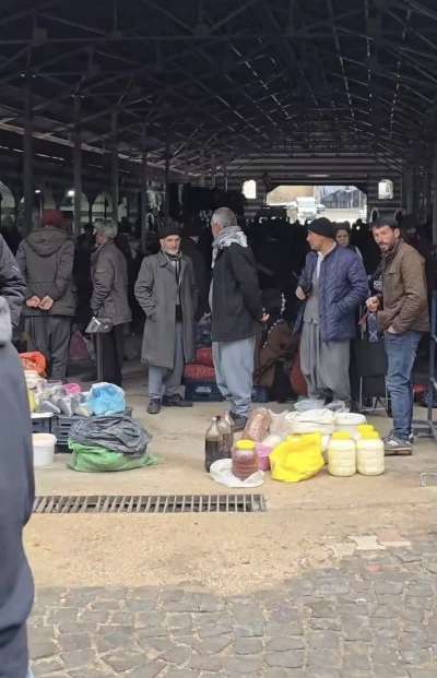&Ccedil;ermik&rsquo;te Bayram Alışverişi Hareketliliği Başladı