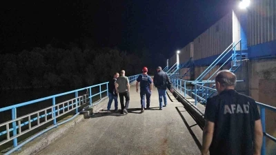 CHP'li Başkan Filyos &Ccedil;ayı&rsquo;nda akıntıya kapıldı