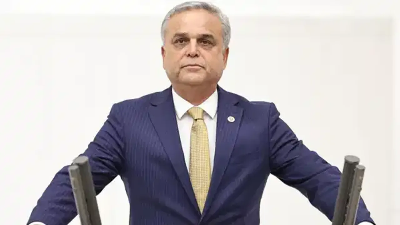 CHP Mersin Milletvekili Hasan Ufuk Çakır partisinden istifa etti!