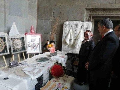 Çifte Minareli Medrese’de &quot;Öğrenme Şenliği&quot; sergisi açıldı