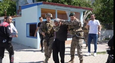 1 kişi öldürüp 1 kişiyi yaralan zanlı tutuklandı