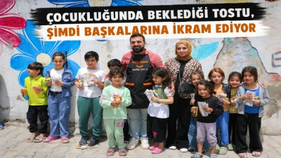 &Ccedil;ocuklara &uuml;cretsiz dağıttılar