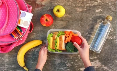 &Ccedil;ocuklarda sağlıklı yeme alışkanlığı i&ccedil;in '&ouml;d&uuml;l ve ceza' tuzağına dikkat!