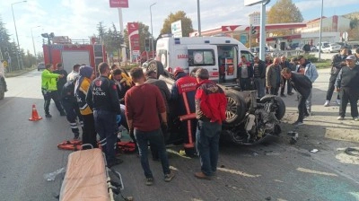 &Ccedil;orum&rsquo;da takla atan otomobilim s&uuml;r&uuml;c&uuml;s&uuml; yaralandı