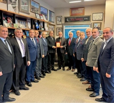 Cumhurbaşkanı Başdanışmanı Yalçın Topçu, Dünya Ahıskalı Türkler Birliği’ni misafir etti