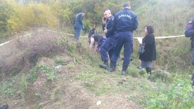 D-140&rsquo;ta feci kaza: Ara&ccedil; şarampole u&ccedil;tu, 1 &ouml;l&uuml; 3 yaralı