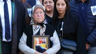 Anne mahkemede g&ouml;zyaşlarına boğuldu