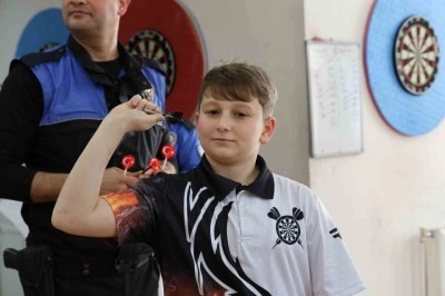 Dart oynamayı polislerden öğrendiler, Türkiye 3’üncüsü oldular