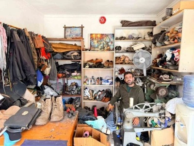 Dat&ccedil;a&rsquo;da 26 yıldır ayakkabı tamirciliği yapıyor