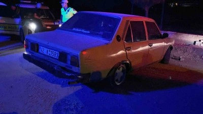 Dedesinden kalma otomobille polisten kaçtı