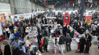 Denizli Kitap Fuarı ziyaretçi akınına uğruyor