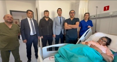 Deprem sonrası Devlet Hastanesi’nde ilk ameliyat