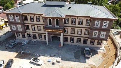 Deprem sonrası yıkılan kaymakamlık binası yeniden inşa edildi