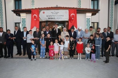 Depremde Yıkılan Yayakbaşı Köyü Camisi, Dualarla Hizmete Açıldı