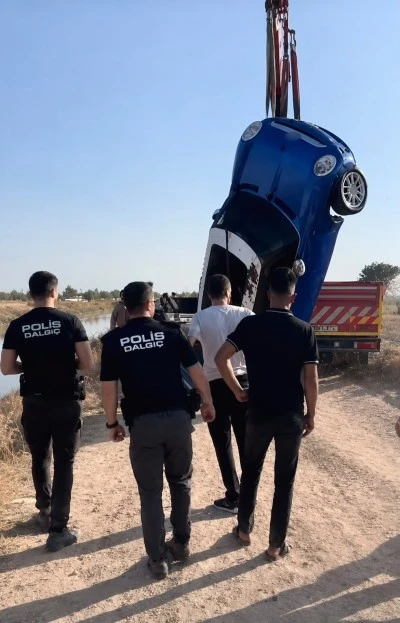 Dereye U&ccedil;an Otomobilde Şoke Eden Plan