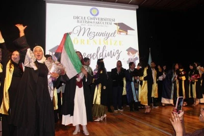 Dicle &Uuml;niversitesi&rsquo;nde Mezuniyet Coşkusu