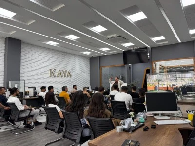 Dicle &Uuml;niversitesi S&uuml;rekli Eğitimde B&ouml;lgenin Lokomotifi Oldu