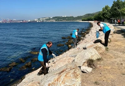 Dilovası&rsquo;nda Marmara Denizi i&ccedil;in sahil temizliği yapıldı