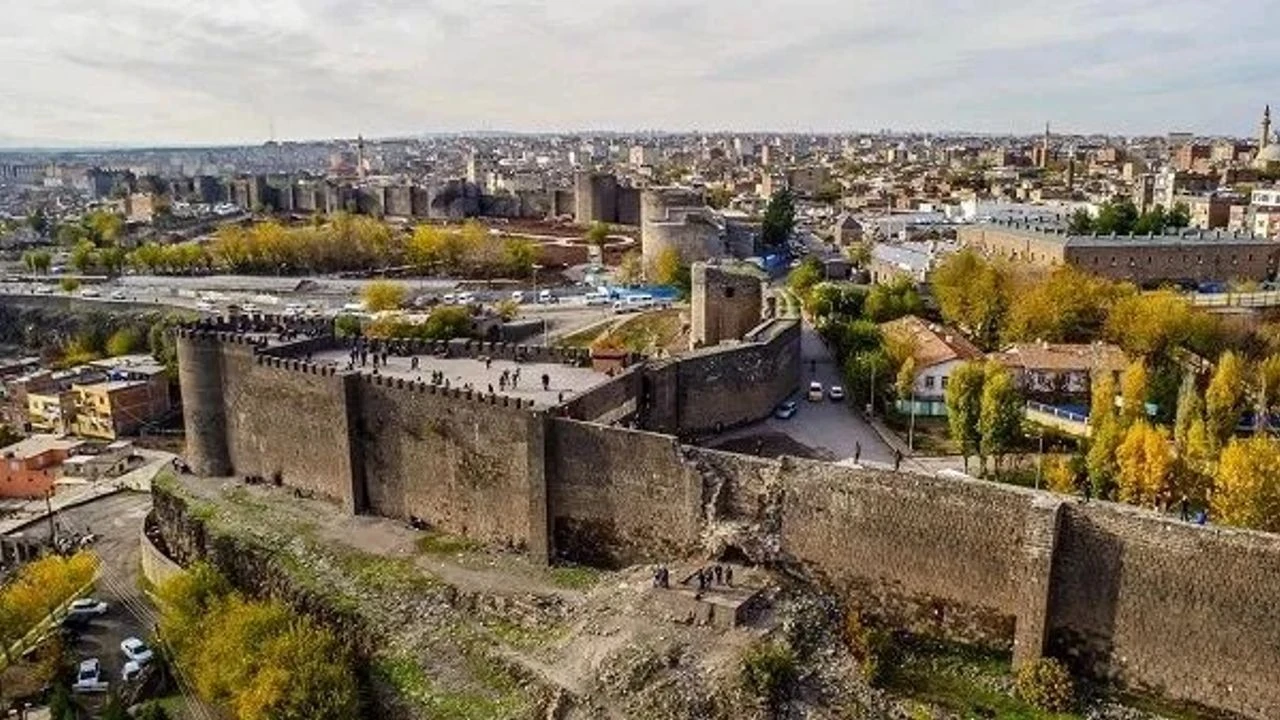 Diyarbakır'a Neden Amed Diyorlar?