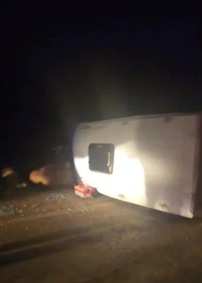 Diyarbakır &Ccedil;ınar&rsquo;da İş&ccedil;i Servisi Devrildi: 16 Yaralı