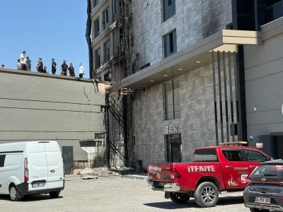 Diyarbakır&rsquo;da 12 katlı plazadaki yangında flaş gelişme