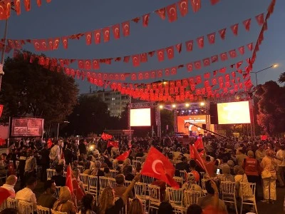 Diyarbakır'da 15 Temmuz'un 10. yılında birlik mesajı: Demokrasi n&ouml;betinde tek y&uuml;rek