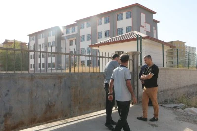 Diyarbakır’da 2 Yıldır Tamamlanan Okul Ruhsat Engeline Takıldı