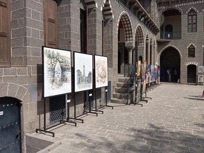 Diyarbakır'da 22 Sanatçıdan Kentin Renkleri